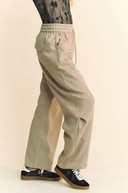 Pleated Drawstring Sport Pant