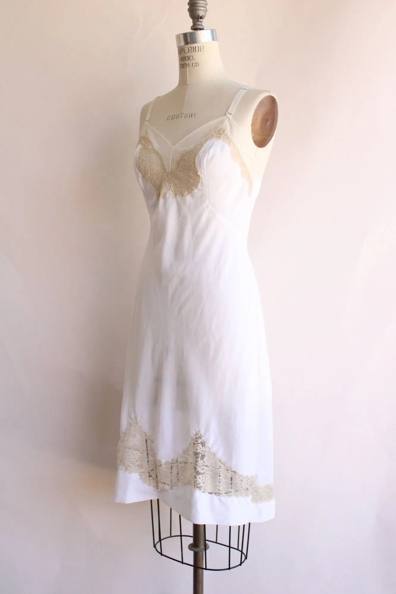 Vintage 1950s 1960s White Rayon with Ivory Lace Trim Slip