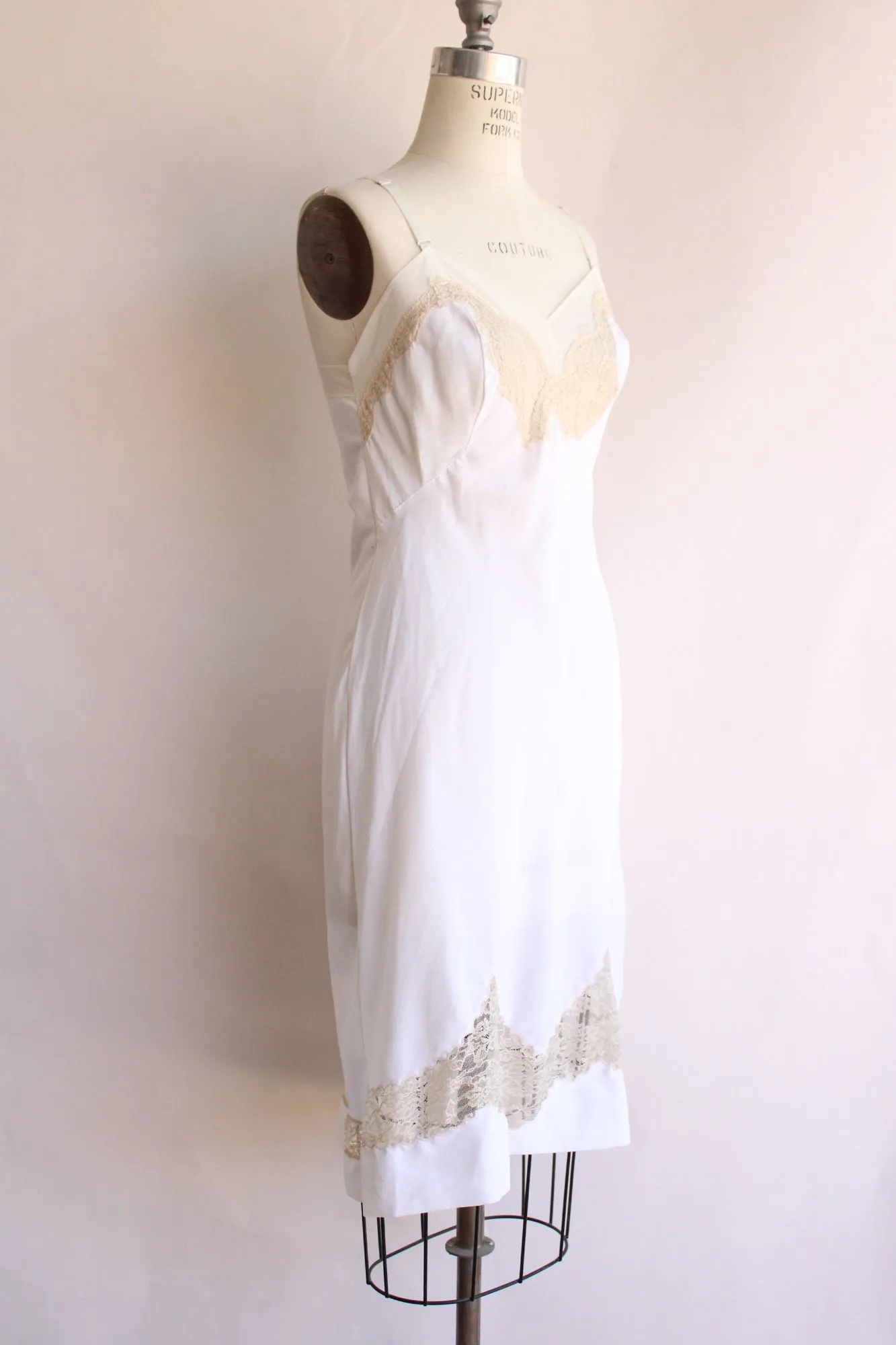 Vintage 1950s 1960s White Rayon with Ivory Lace Trim Slip